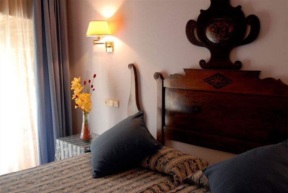 Hotel Can Ceret Sant Pere Pescador Exterior photo